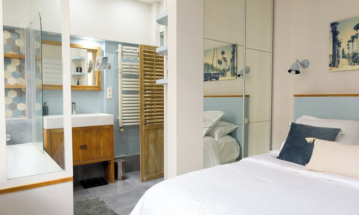 Photo of Bedroom in Passy