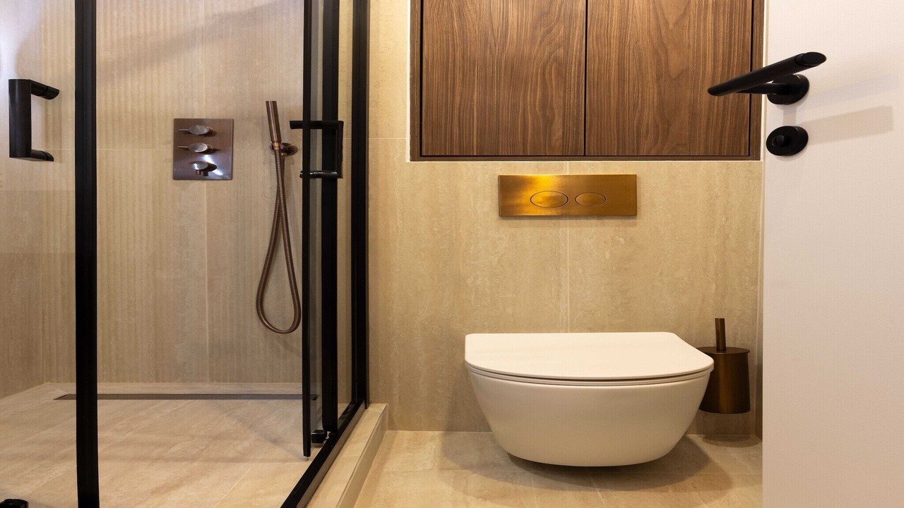 Photo of Bathroom in Quartier de la Folie-Mericourt