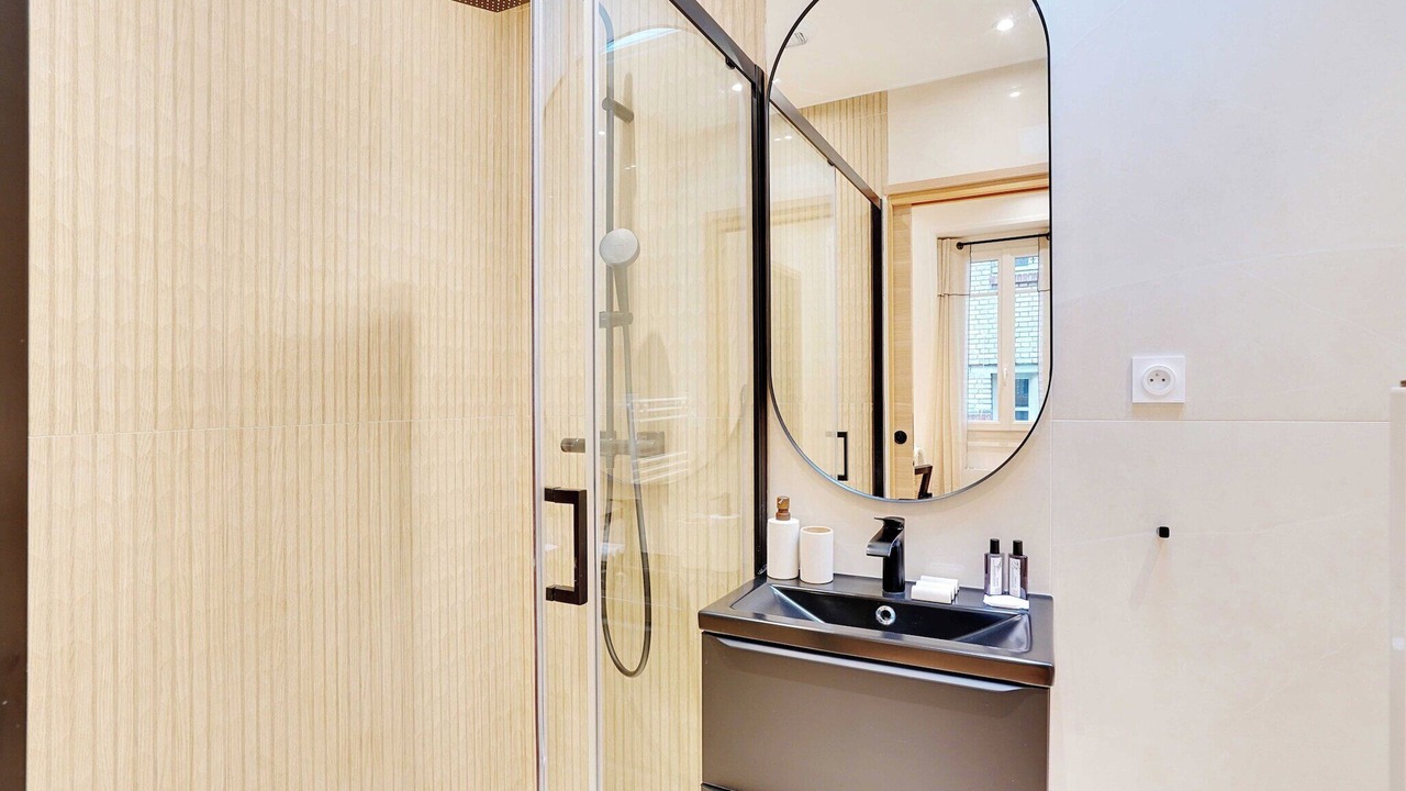 Photo of Bathroom in Neuilly-sur-Seine