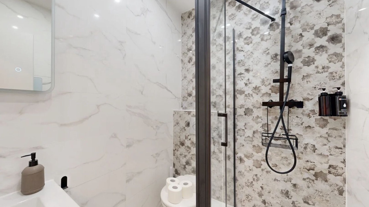 Photo of Bathroom in Arts-et-Metiers
