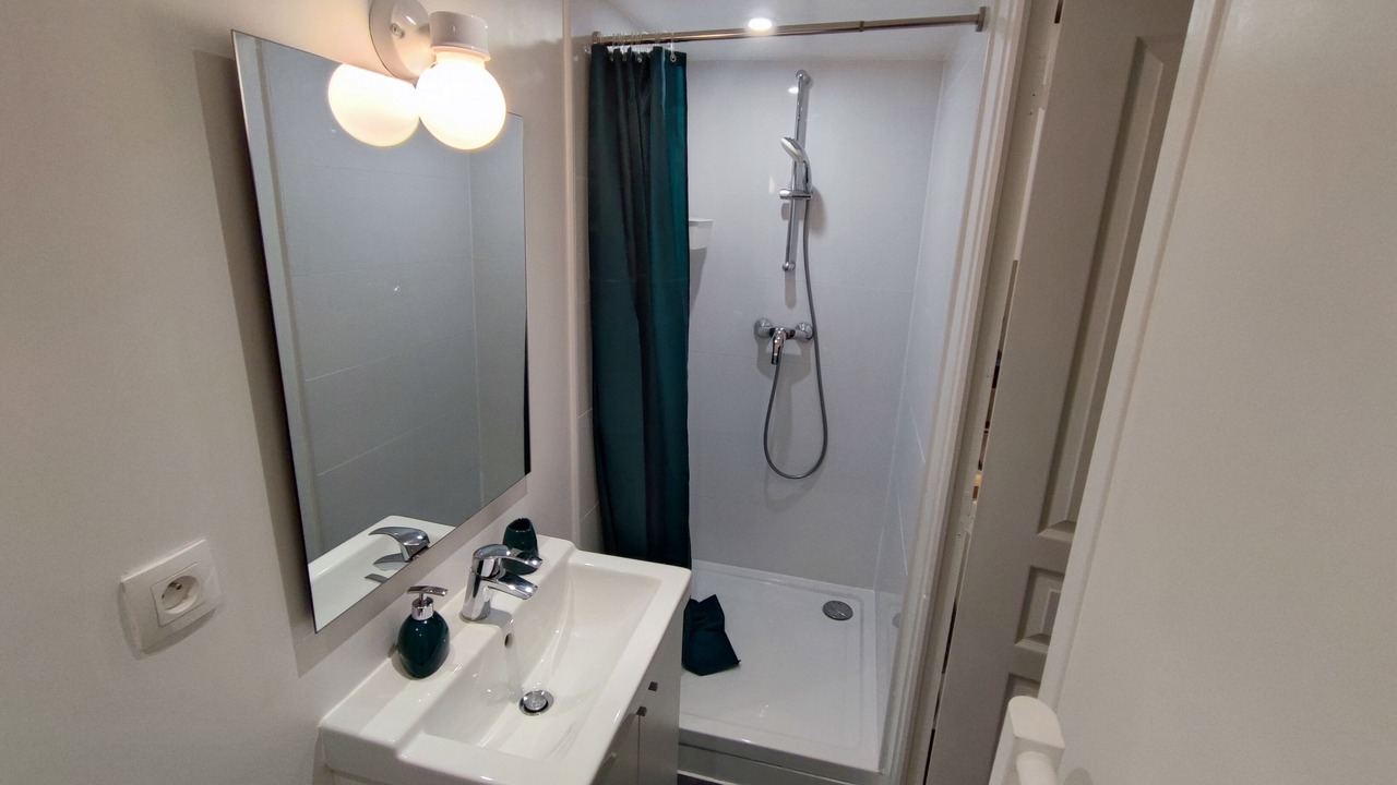 Photo of Bathroom in Ivry-port