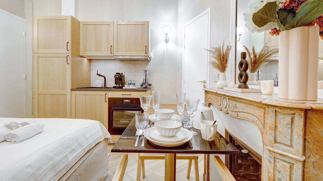 Photo of Livingroom in Quartier de la Folie-Mericourt