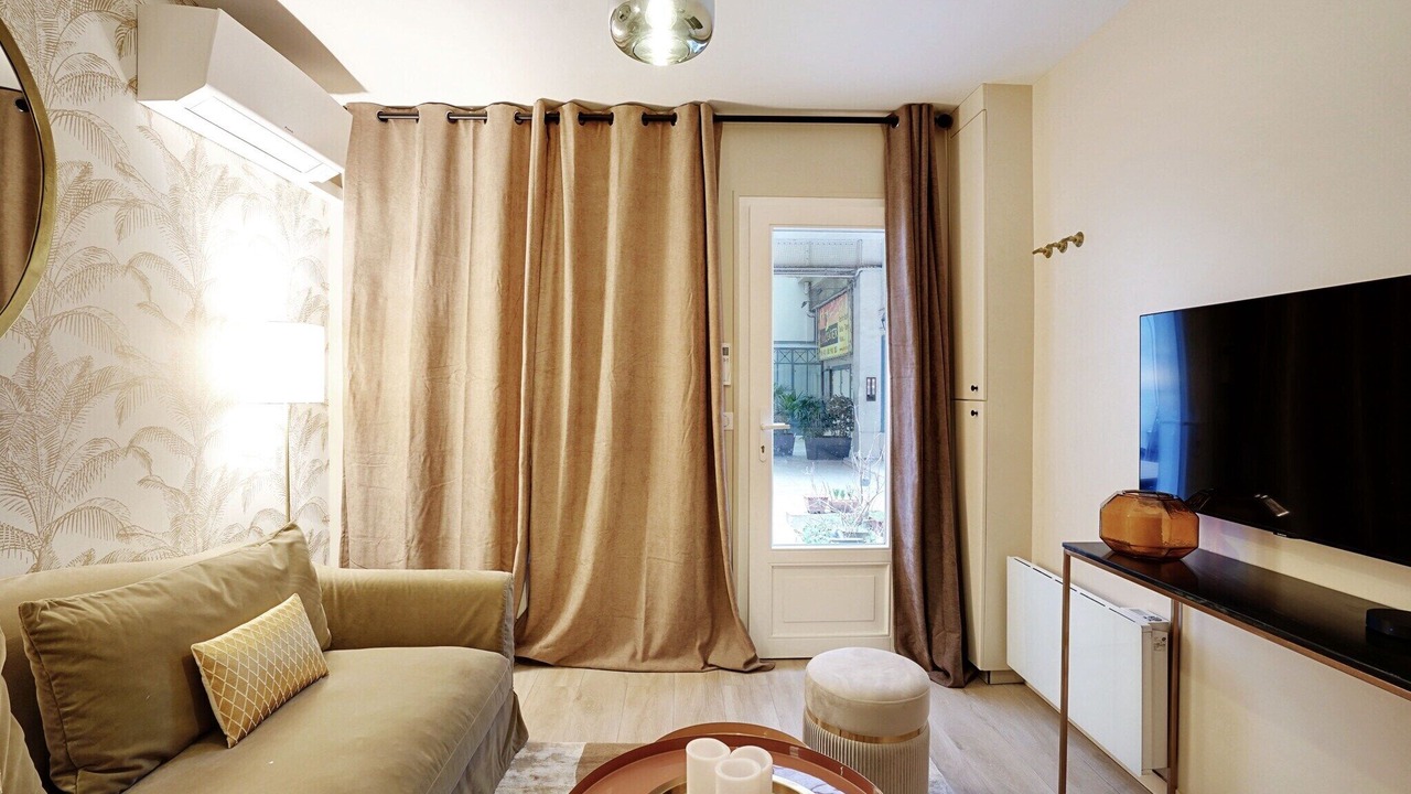 Photo of Livingroom in Batignolles