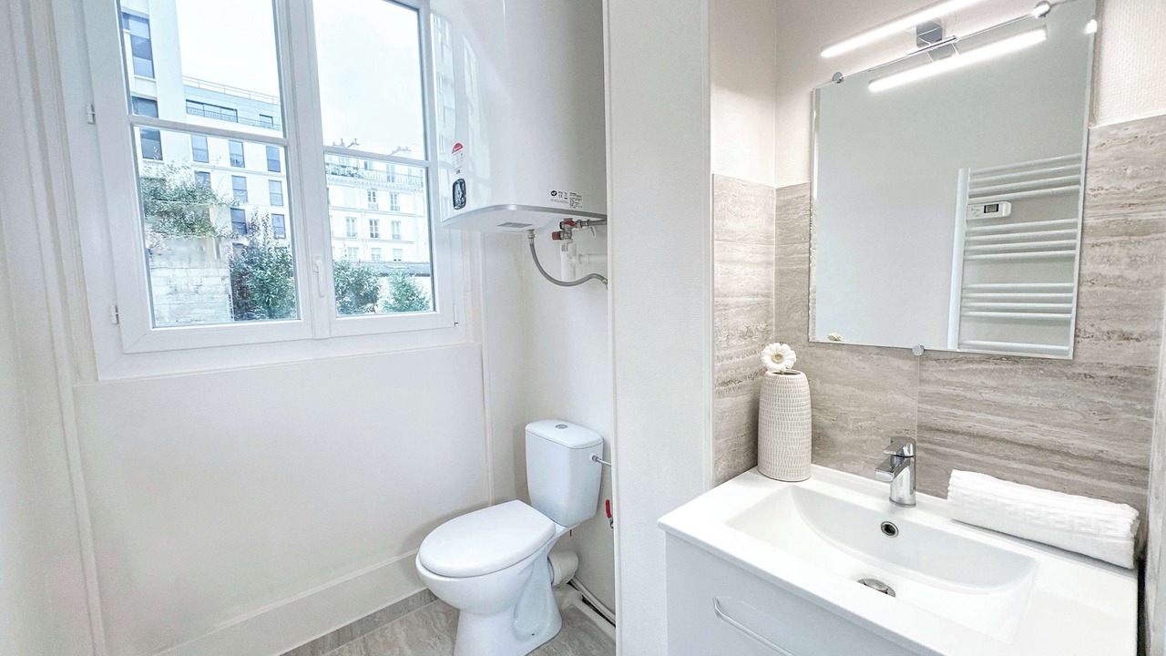 Photo of Bathroom in Butte-aux-Cailles