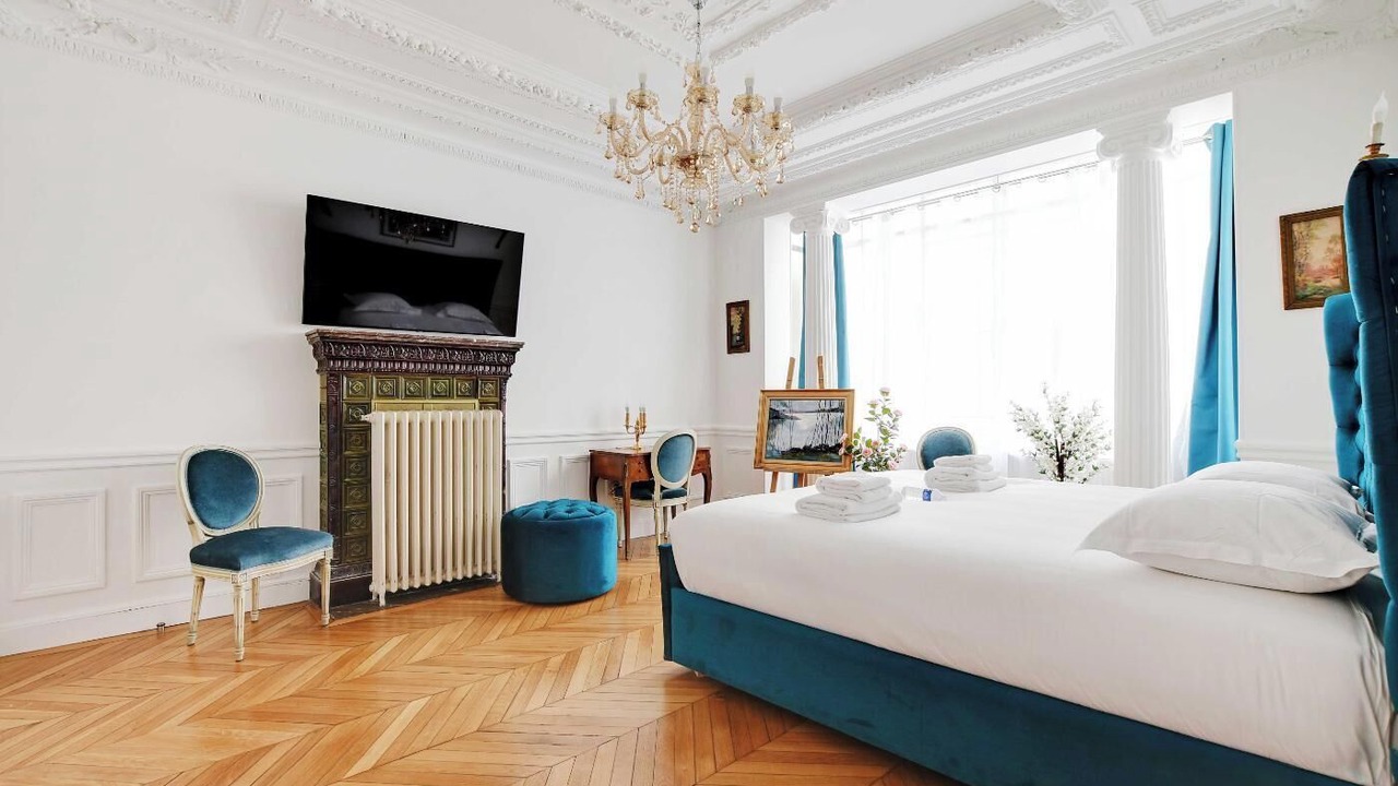 Photo of Bedroom in Chaillot