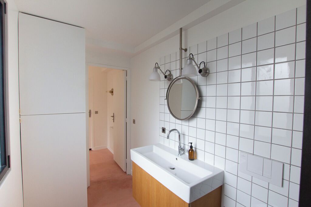 Photo of Bathroom in Montreuil