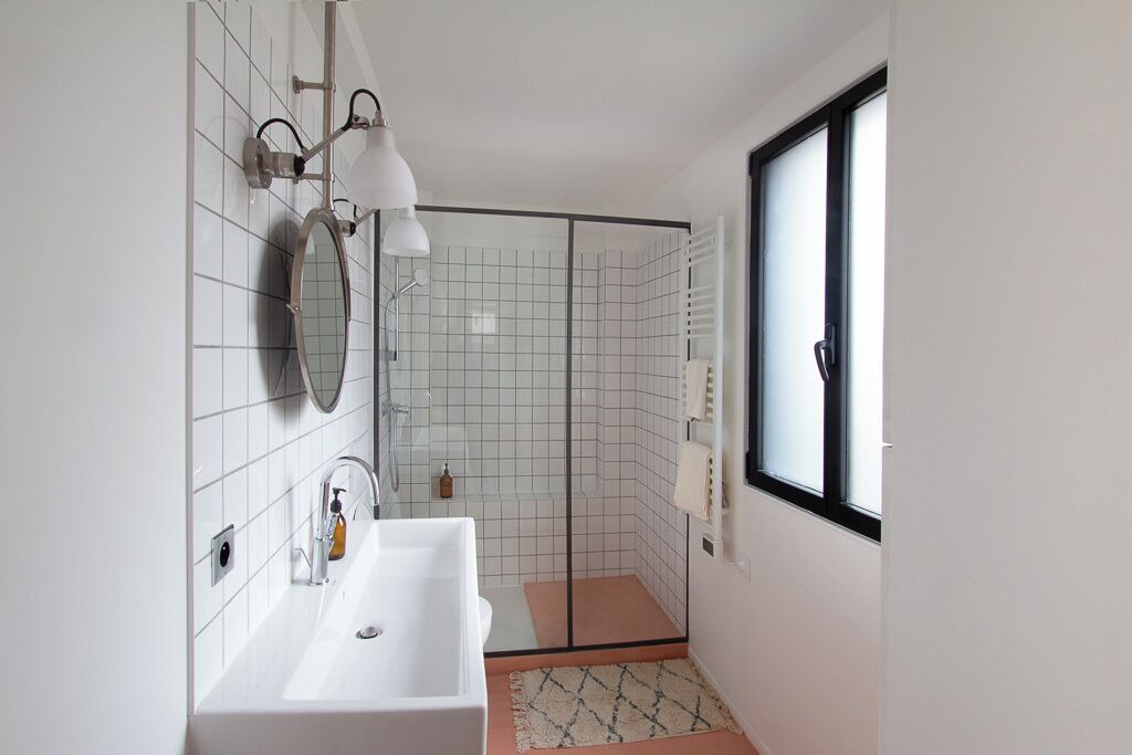 Photo of Bathroom in Montreuil