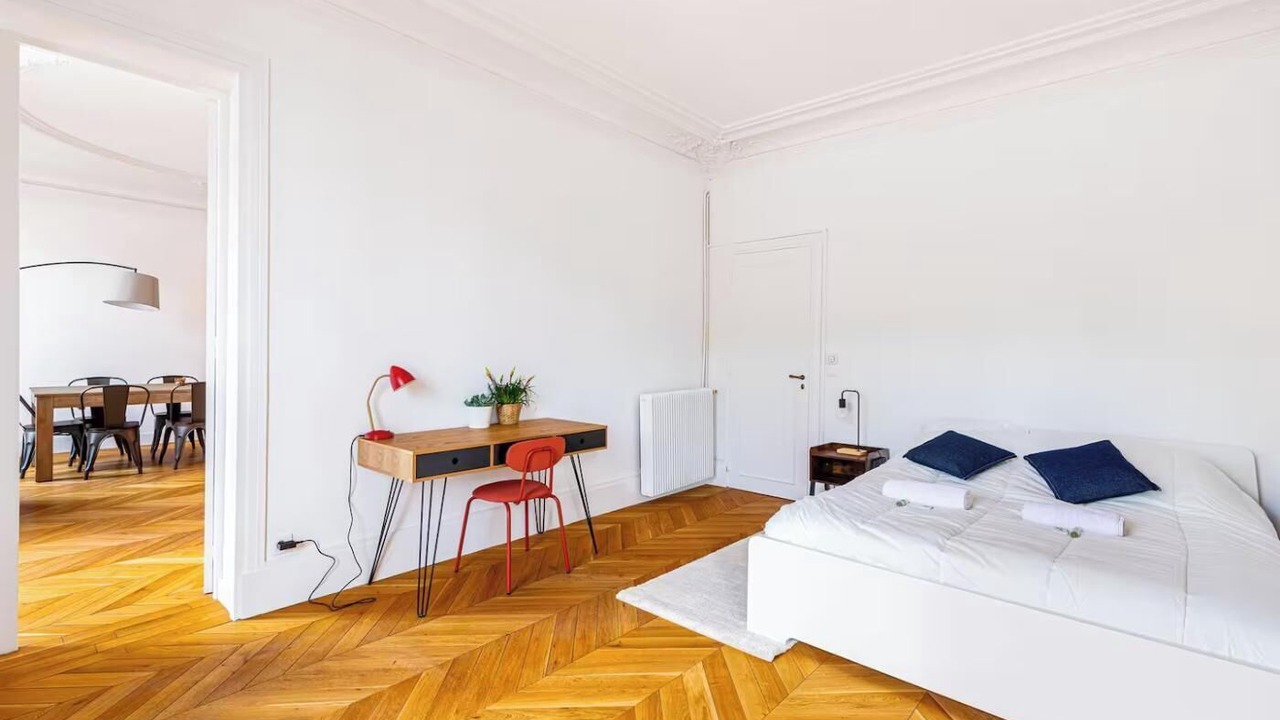 Photo of Bedroom in Sorbonne