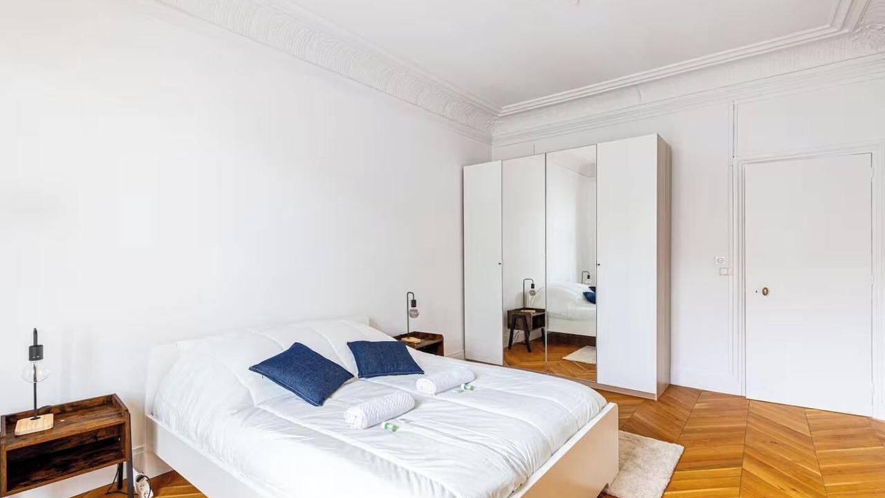 Photo of Bedroom in Sorbonne