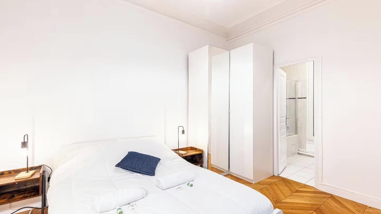 Photo of Bedroom in Sorbonne