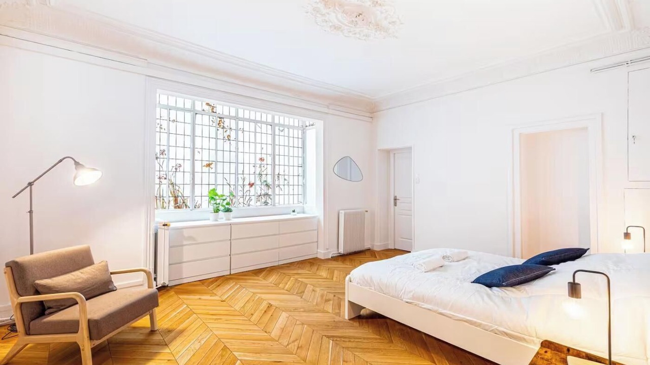 Photo of Bedroom in Sorbonne