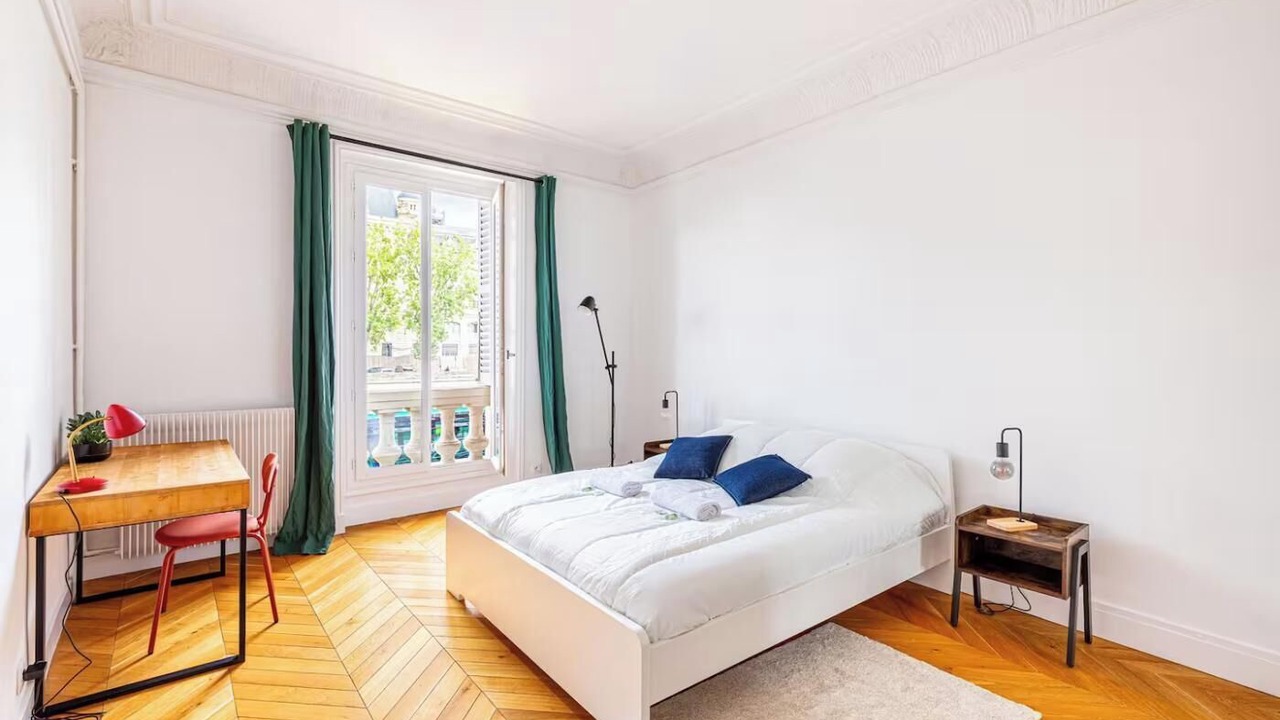 Photo of Bedroom in Sorbonne