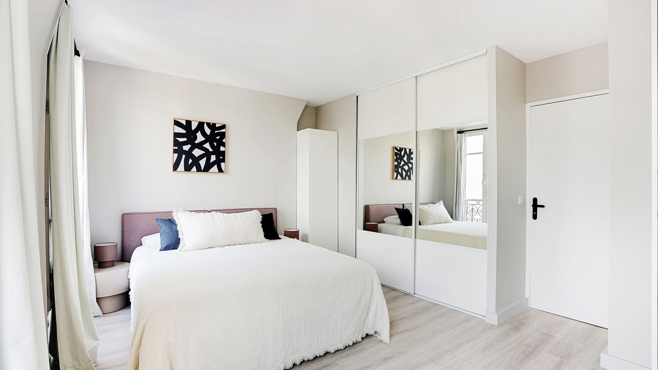 Photo of Bedroom in Chaillot