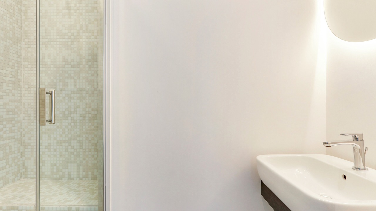Photo of Bathroom in Quartier de la Goutte-d'Or