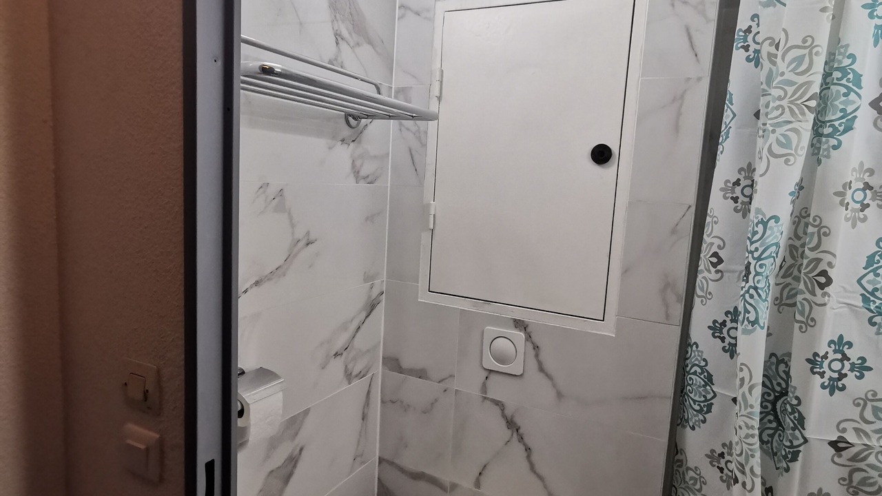 Photo of Bathroom in Gambetta