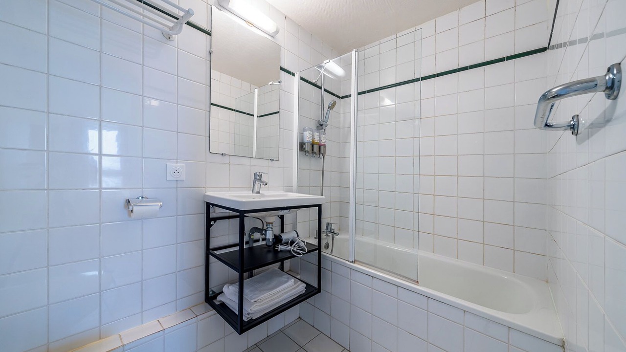Photo of Bathroom in Gambetta