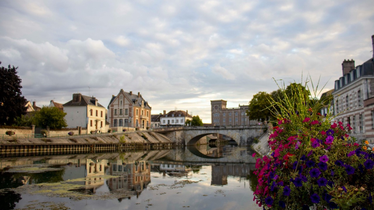 Photo of Others in Le Port sous la Lune