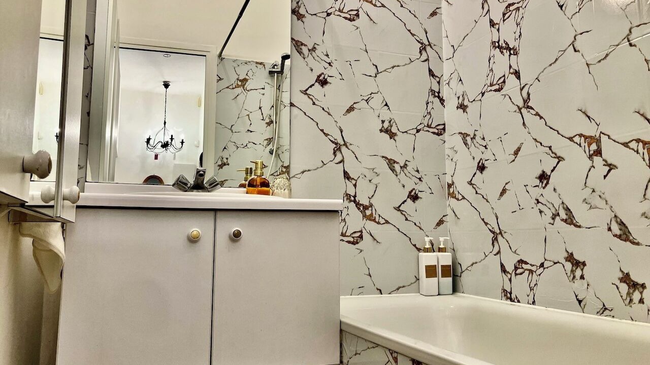 Photo of Bathroom in Chelles