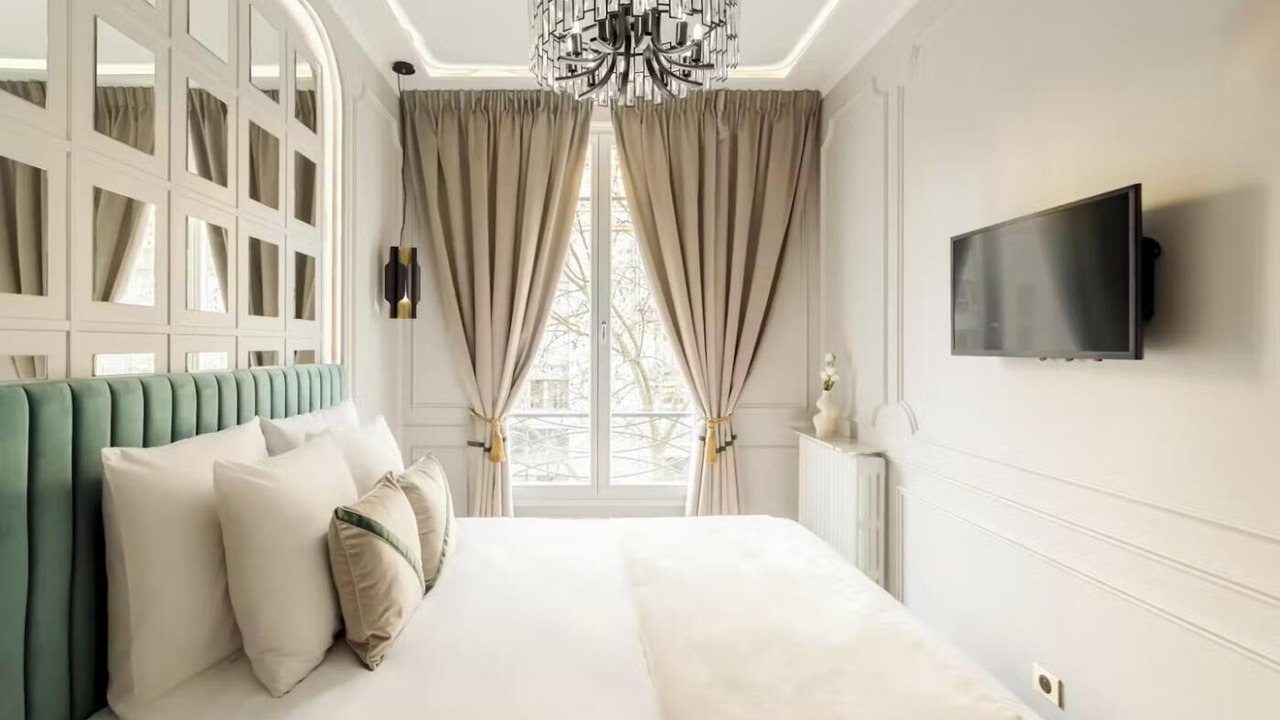 Photo of Bedroom in Chaillot