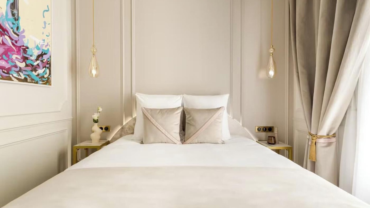 Photo of Bedroom in Chaillot