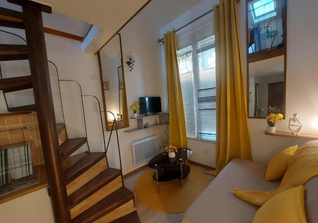 Photo of Livingroom in Village