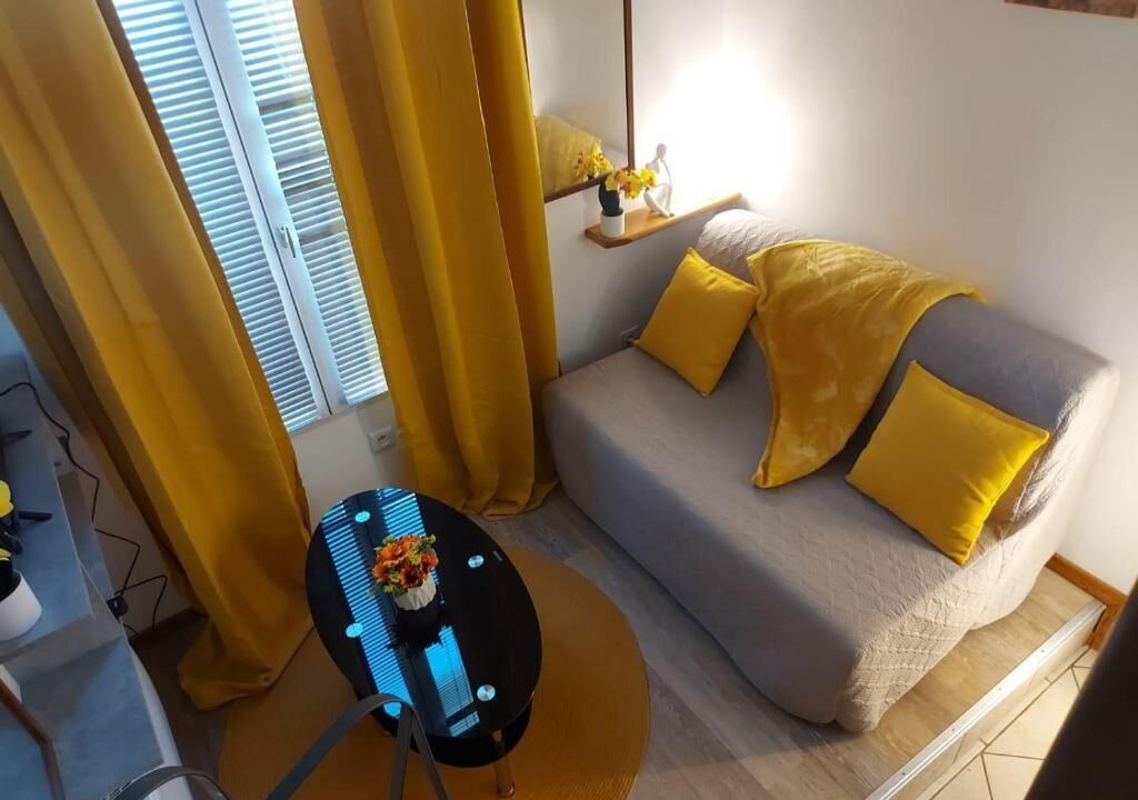 Photo of Livingroom in Village
