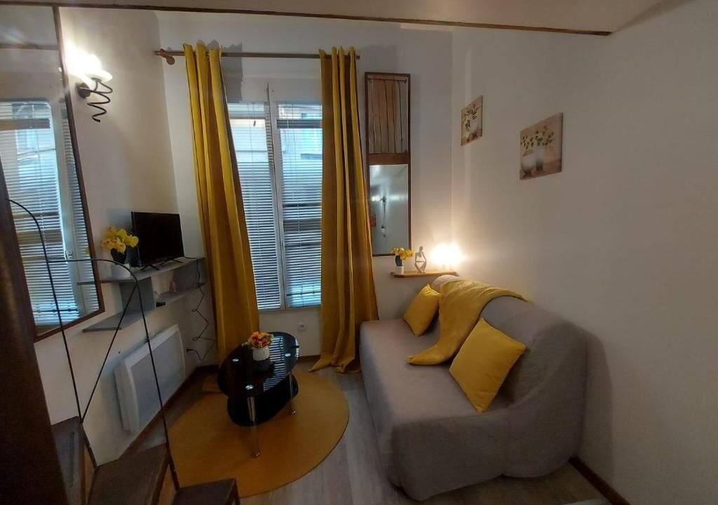 Photo of Livingroom in Village
