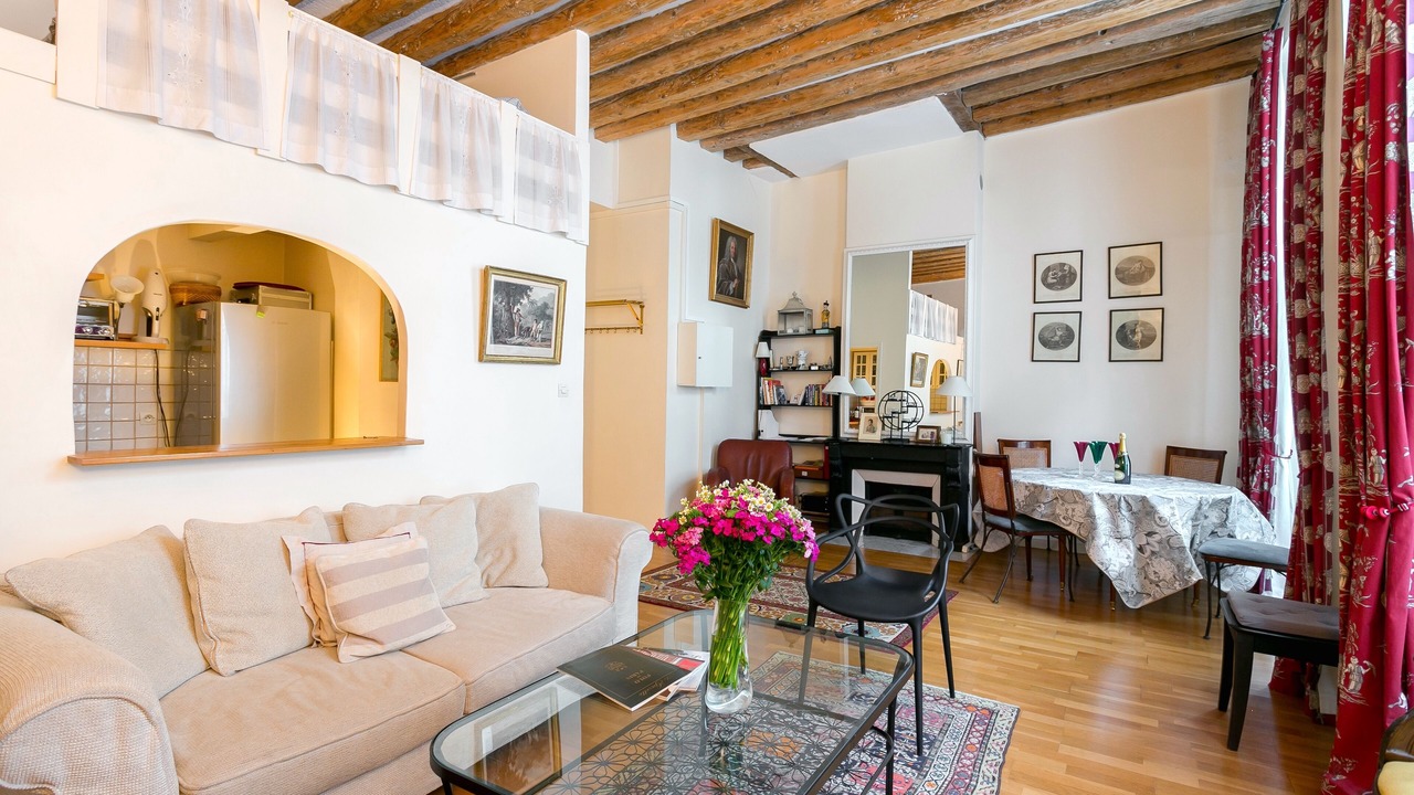 Photo of Livingroom in Quartier de la Place-Vendome