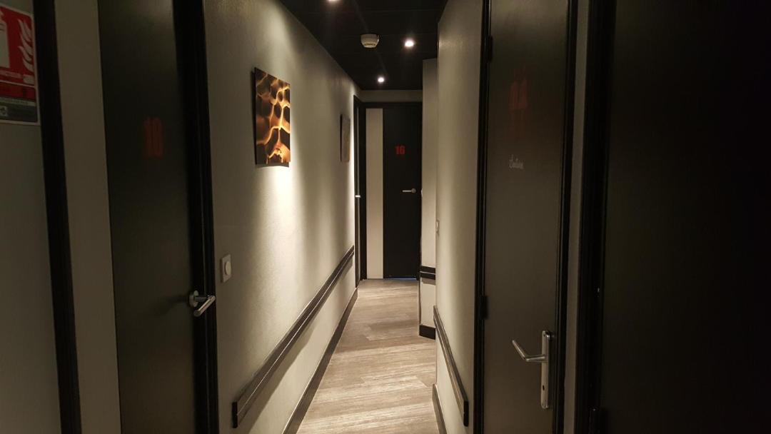 Photo of Bathroom in Les Puces de Saint-Ouen