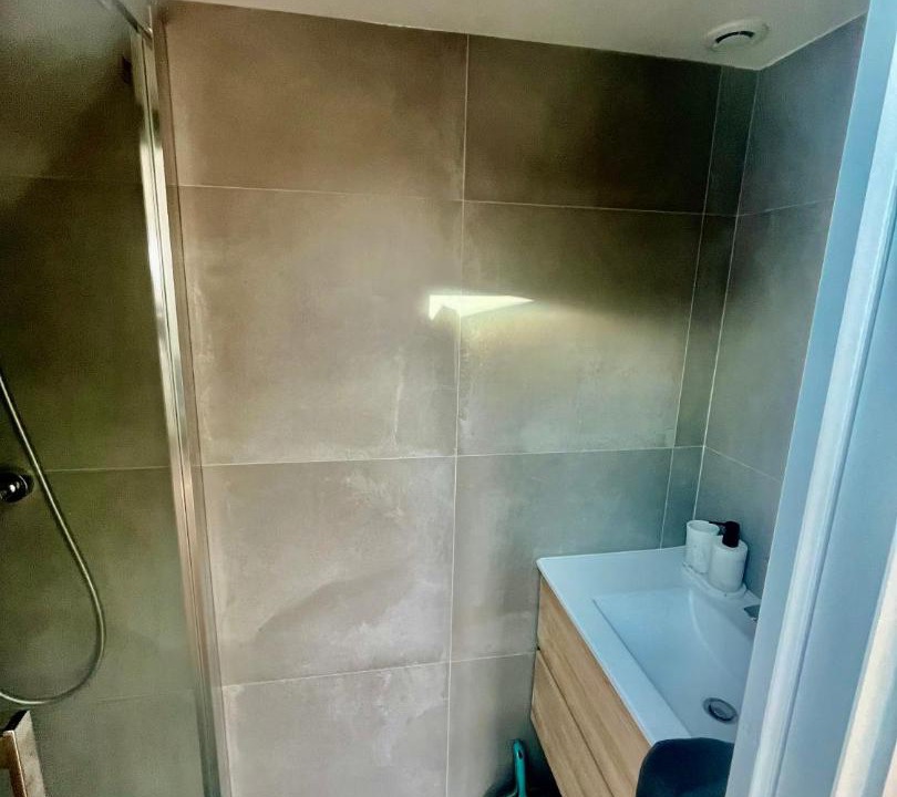 Photo of Bathroom in Vaires-sur-Marne