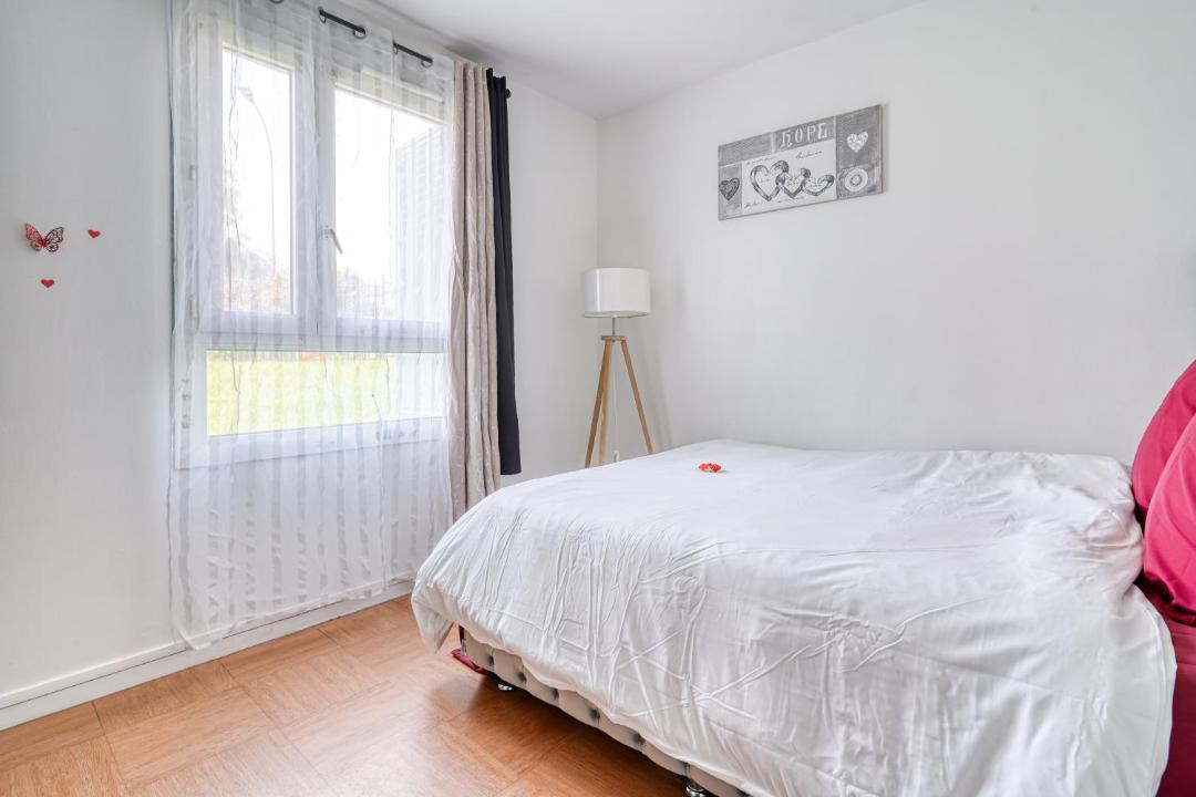 Photo of Bedroom in L'Hay-les-Roses