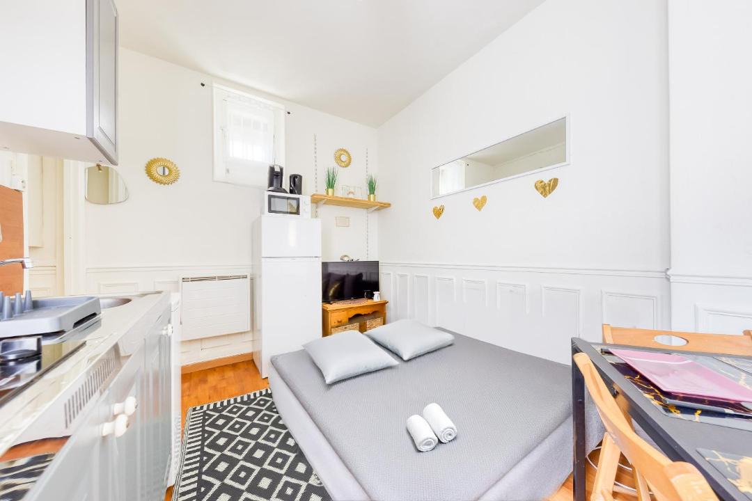 Photo of Bedroom in Clichy