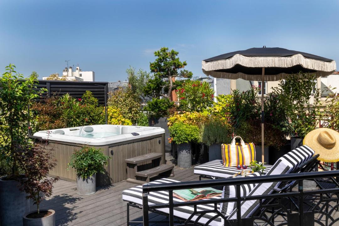 Photo of Patio Balcony in 16th Arrondissement