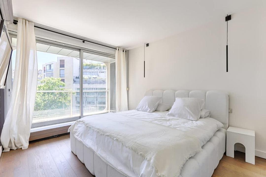 Photo of Bedroom in Chaillot