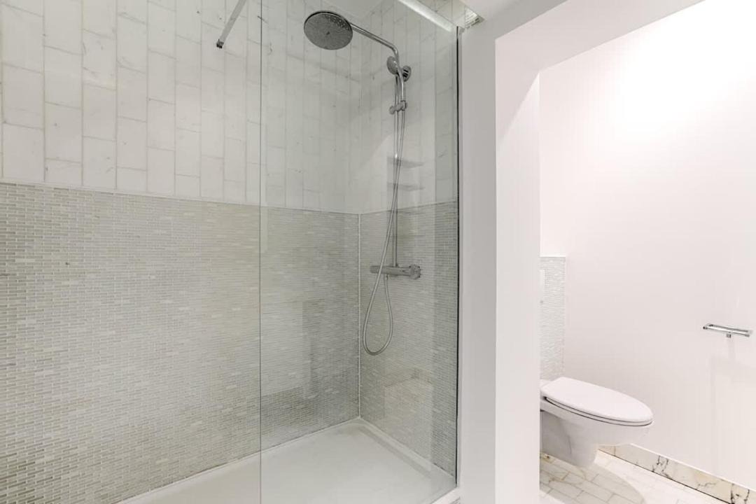 Photo of Bathroom in Chaillot