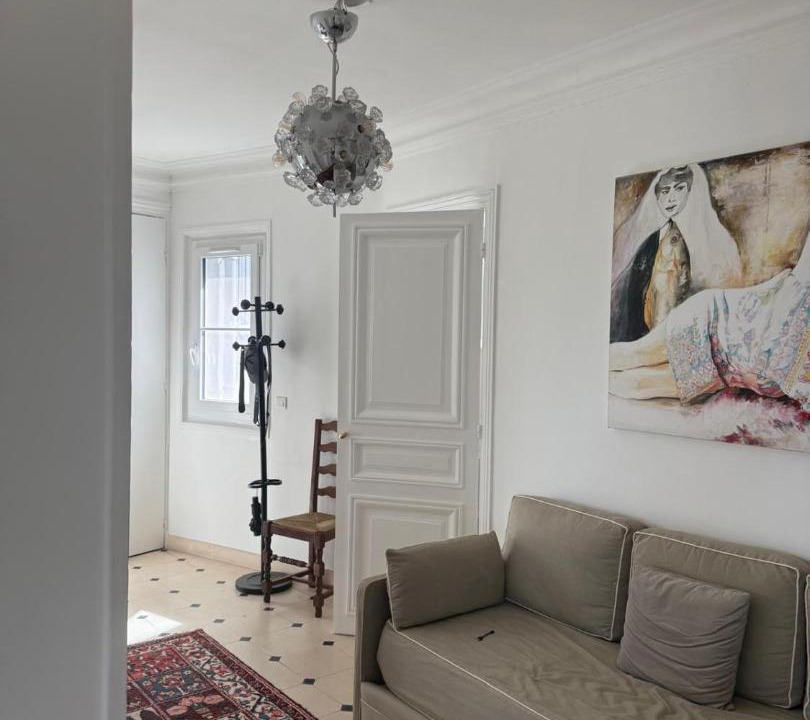 Photo of Livingroom in Chaillot