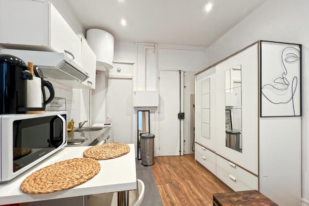 Photo of Kitchen in Quartier de la Folie-Mericourt