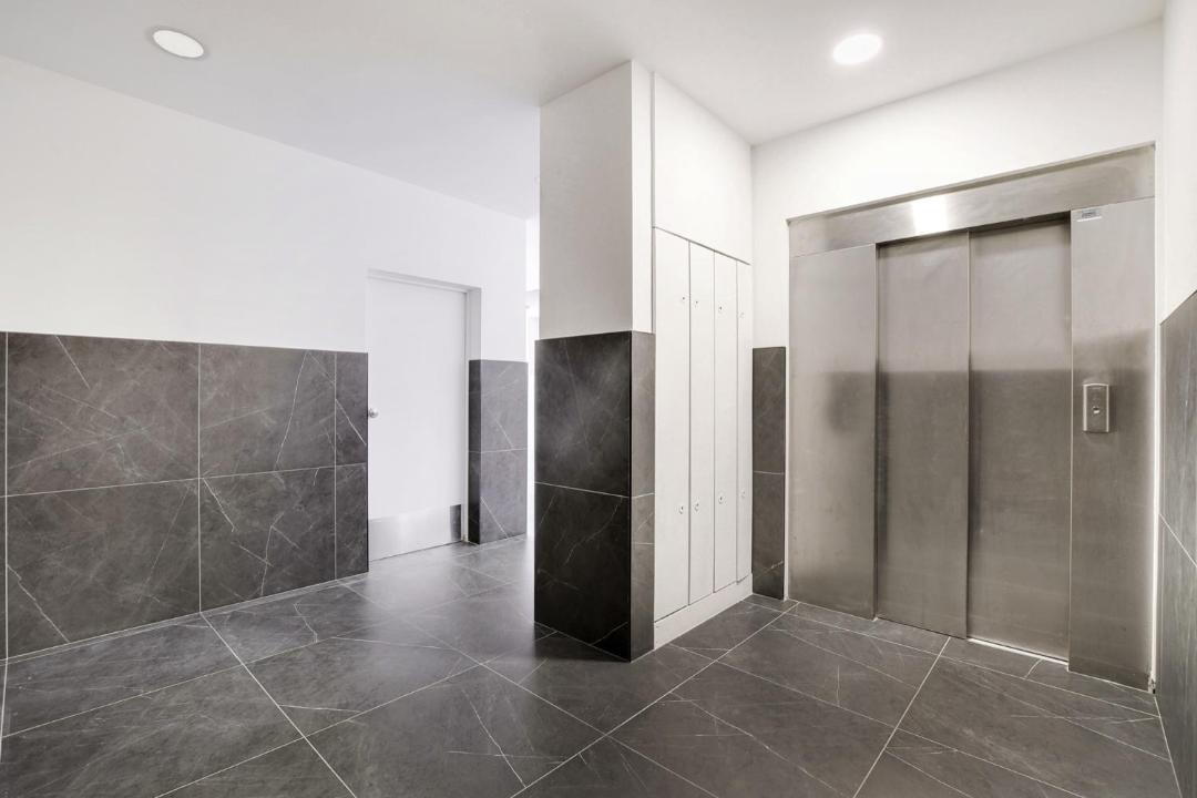 Photo of Bathroom in Quartier de la Folie-Mericourt