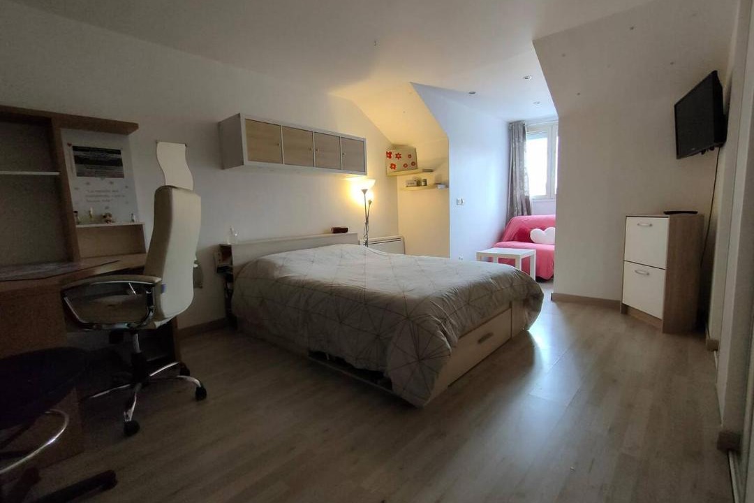 Photo of Bedroom in Emerainville