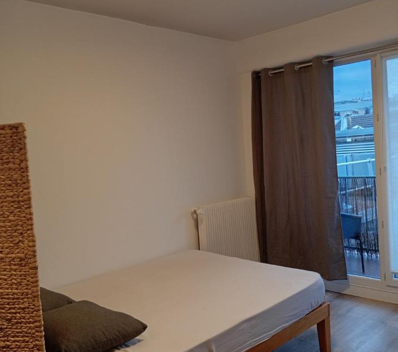Photo of Bedroom in Garches