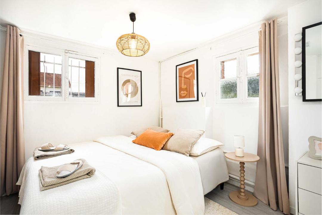 Photo of Bedroom in Livry-Gargan