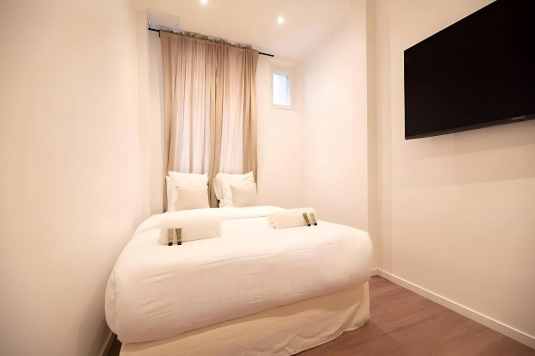 Photo of Bedroom in Quartier du Gros-Caillou