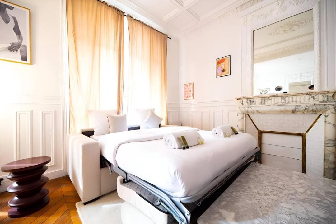 Photo of Bedroom in Quartier du Gros-Caillou