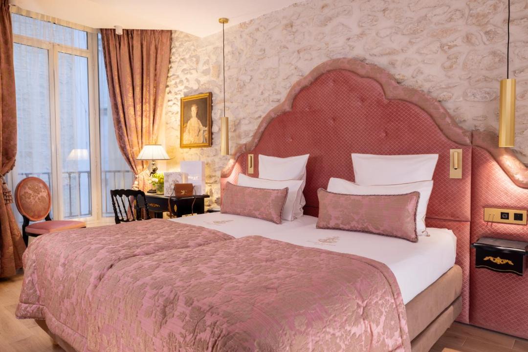 Photo of Bedroom in Chaillot