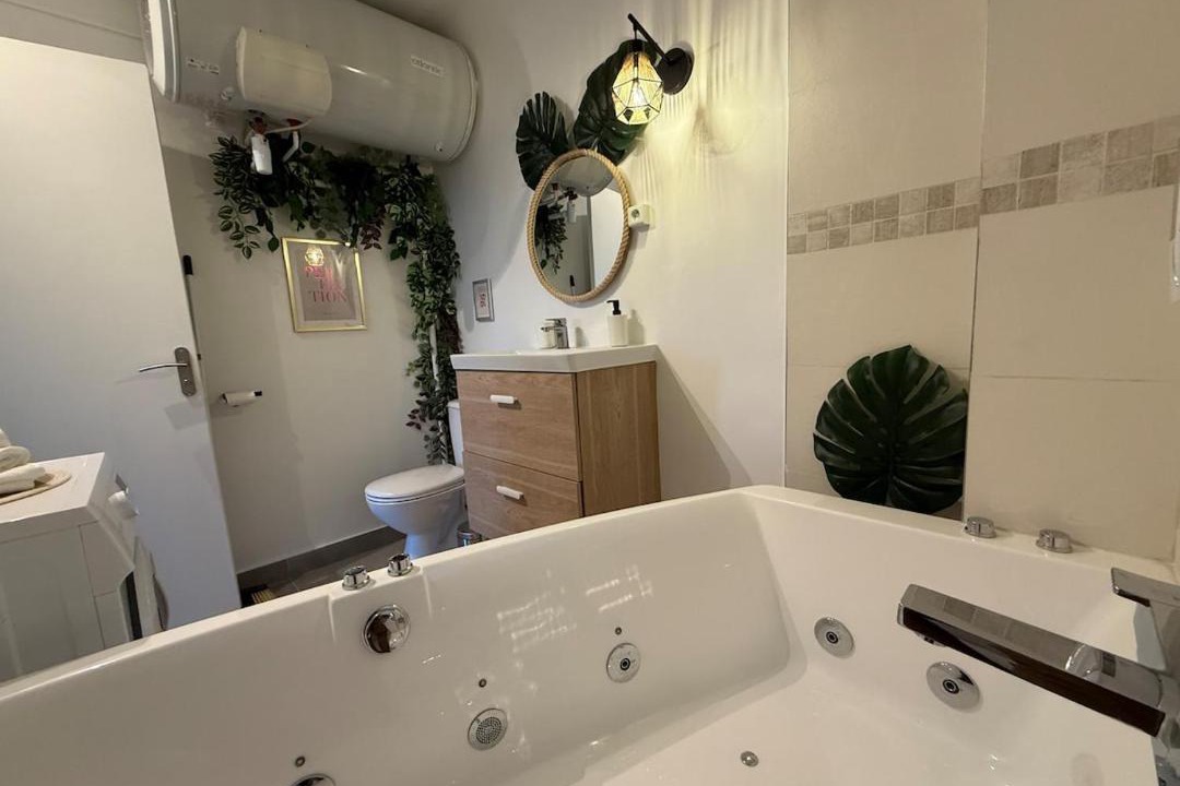 Photo of Bathroom in Neuilly-sur-Marne