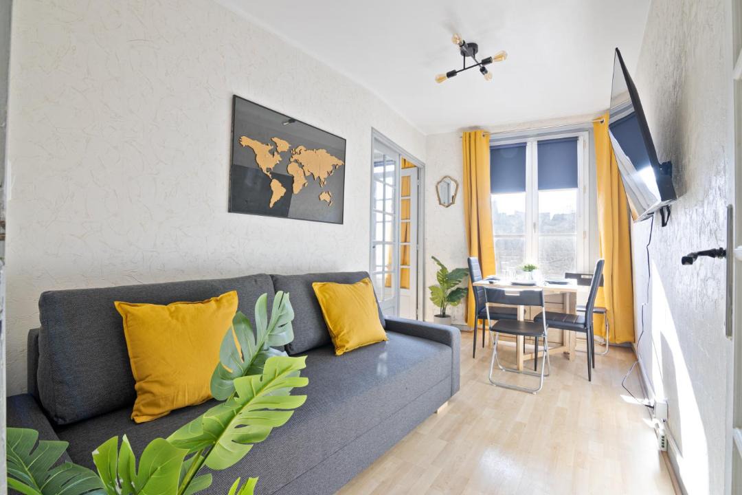 Photo of Livingroom in Strasbourg -Saint-Denis