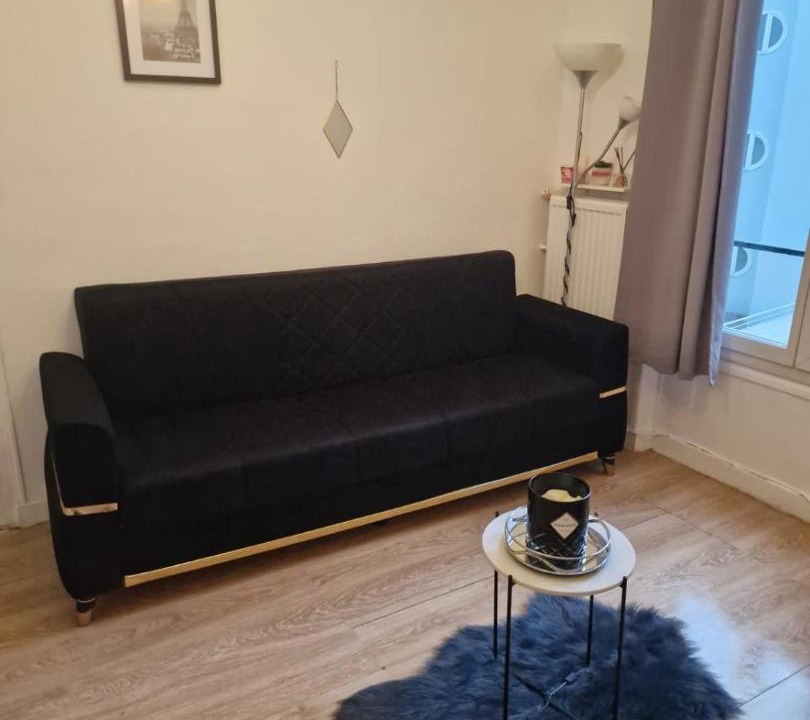 Photo of Livingroom in Republique–Point-du-Jour