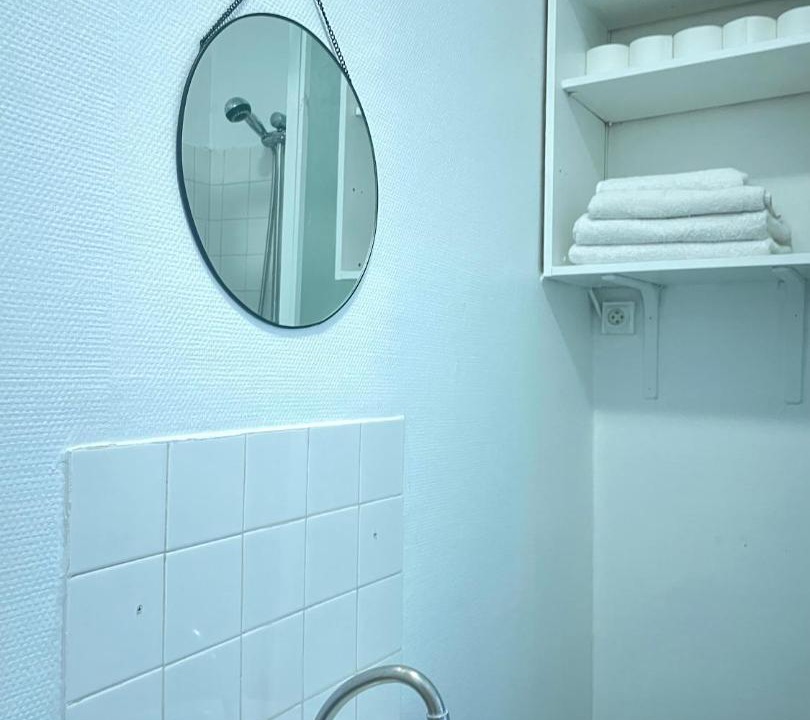 Photo of Bathroom in Republique–Point-du-Jour