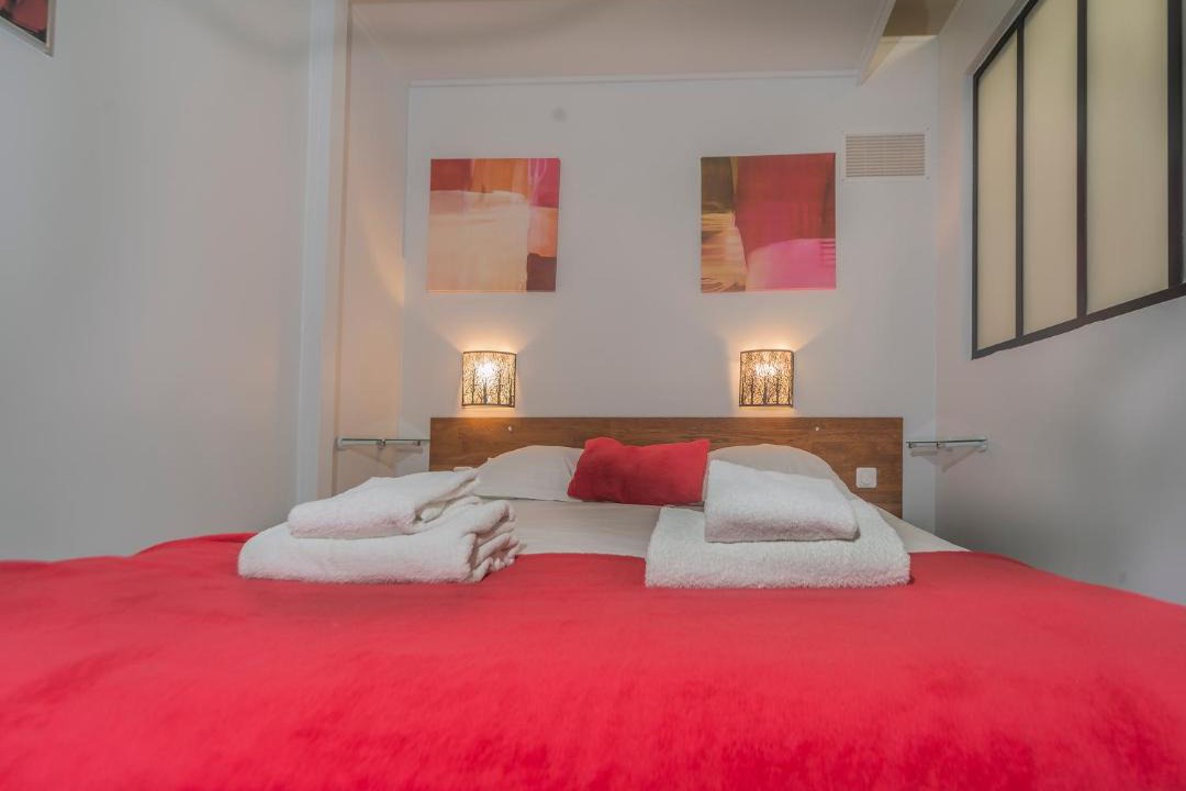 Photo of Bedroom in Sorbonne