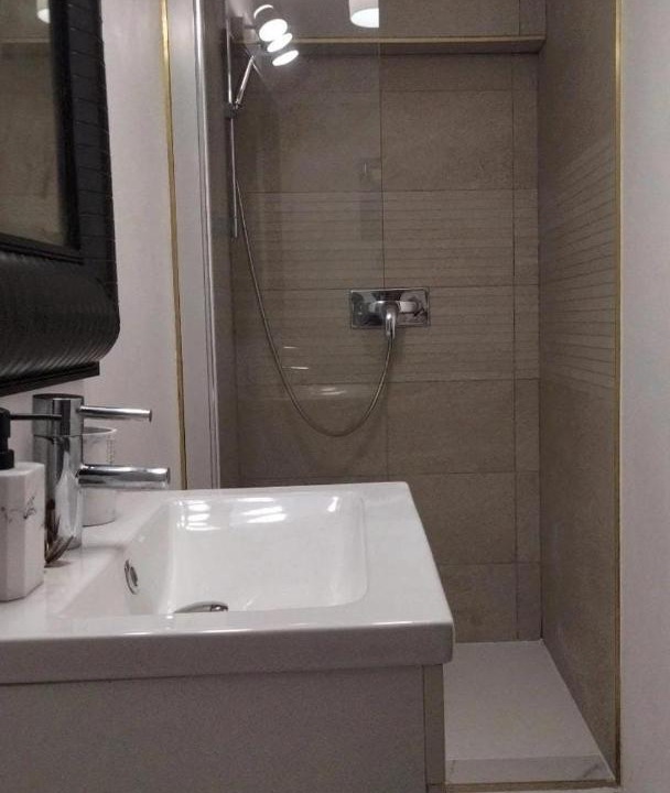 Photo of Bathroom in Neuilly-sur-Marne